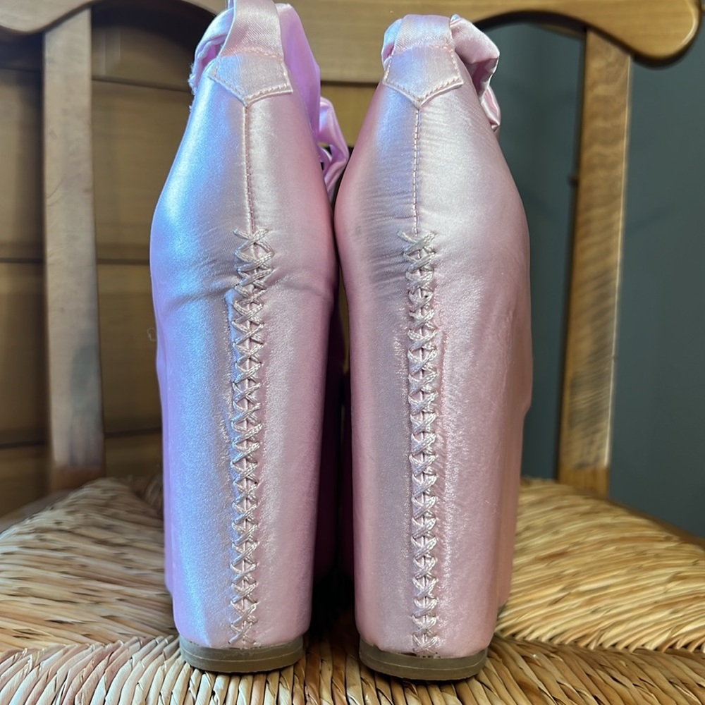 EUC YRU “bae” ballerina satin platforms size 9 - Picture 6 of 11